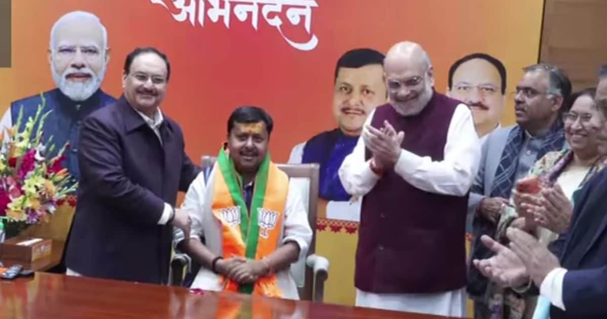 नितिन नबीन बैठे कार्यकारी अध्यक्ष की कुर्सी पर, जेपी नड्डा ने किया अभिनंदन