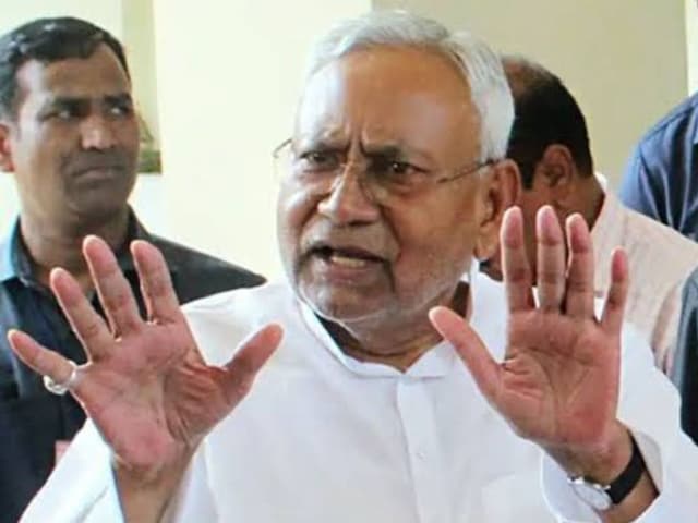 बिहार में नेताओं के ‘डबल इनकम’ पर खुलासा, राजनीति गर्माई, अब नेता दे रहे सफाई