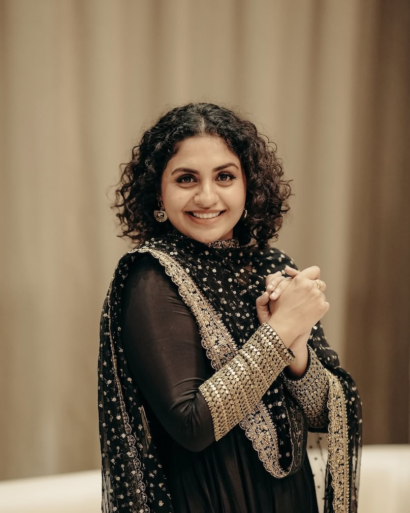 actresses Mob Incidents, nidhi agerwal mobbed, Sushmita Sen, Raveena Tandon, Katrina Kaif, Adah Sharma, Kajal Aggarwal, noorin shereef, Samantha Ruth Prabhu