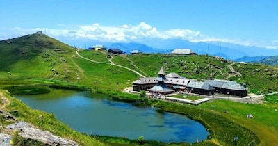 पराशर मंदिर हिमाचल (Image-wordpress.com)