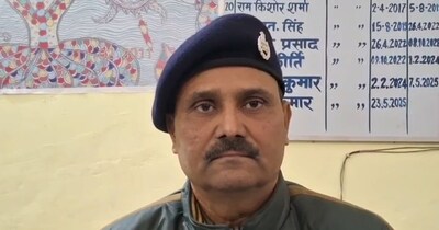 बीजेपी नेता खुद थाने पहुंचे.