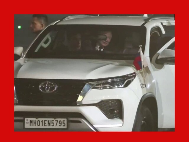 जिस गाड़ी में रवाना हुए पीएम मोदी और राष्ट्रपति पुतिन, जानिए उसकी डिटेल