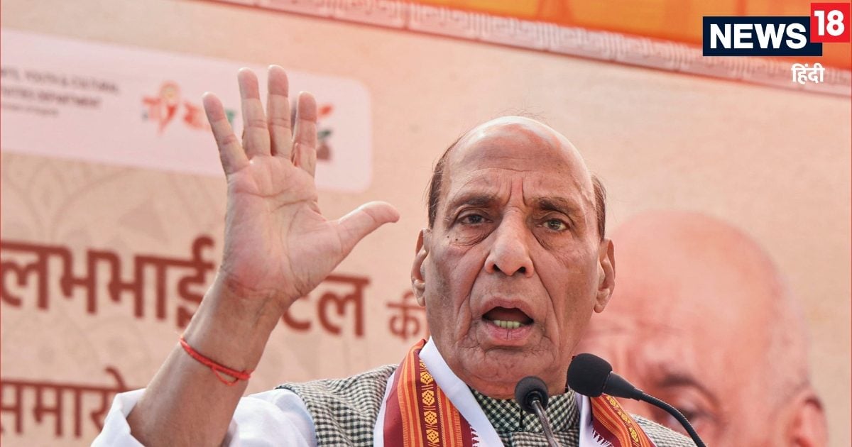 'सरकारी धन से बाबरी मस्जिद बनवाना चाहते थे नेहरू', राजनाथ का बड़ा दावा