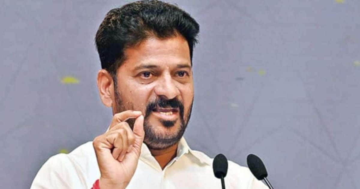 'कुवारों के भगवान अलग, पियक्कड़ों के अलग', CM रेवंत रेड्डी का विवादित बयान