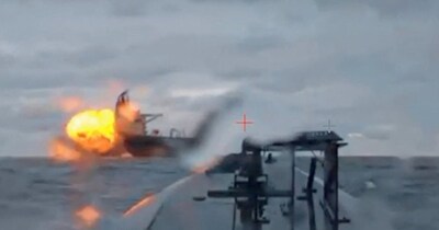 काला सागर में जला तुर्की का जहाज. (Credit- Reuters)