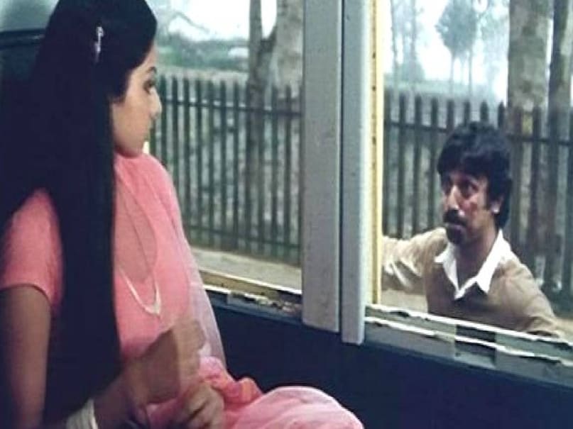 kamal haasan sridevi sadma movie, kamal haasan sridevi sadma movie release date, kamal haasan sridevi sadma movie story, sadma movie last scene, sadma movie last scene explained in hindi, sadma movie climax scene, sadma movie like saiyaara, sadma movie 1983 budget, sadma movie box office collection, kamal haasan sadma movie hit or flop, What happens at the end of Sadma movie, Sadma 1983 Movie Unknown Facts, What is the movie Sadma copied from, What happens at the end of Sadma movie, sadma movie sridevi ki, sadma movie sridevi scene, kamal haasan sridevi movies, kamal haasan sridevi love story