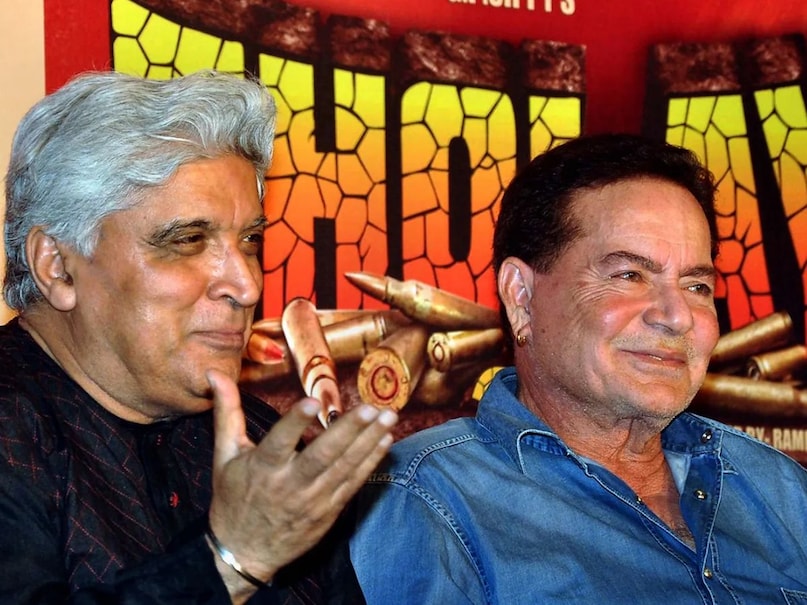 Sholay, Sholay trivia, Sholay started with 4 line idea, Sholay story based on 5 real people, Sholay initially titled was Angaare, Sholay total collection, ramesh Shippy, dharmendra, amitabh bachchan, hema malini, jaya bachchan, sanjeev Kumar, amjad Khan, शोले, शोले ट्रिविया