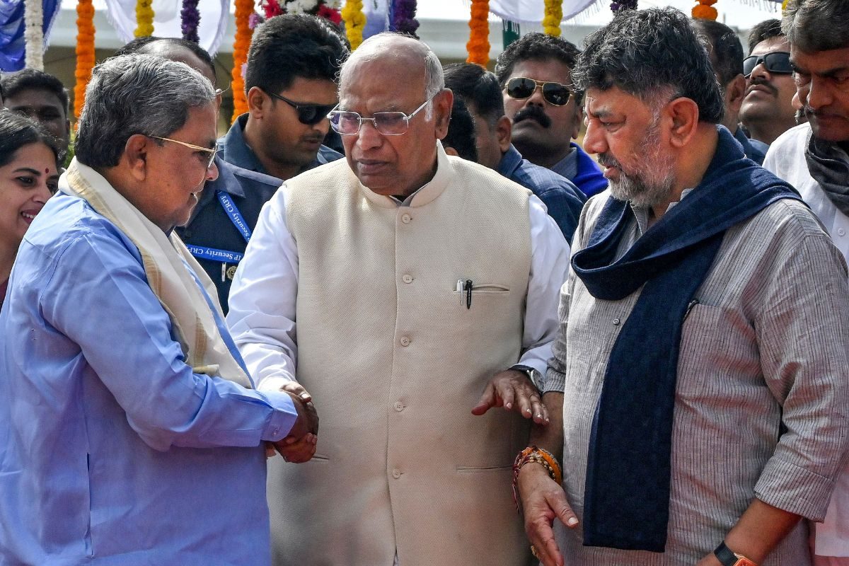 दिल्ली में लगेगा ‘मैडम सोनिया’ का दरबार सिद्धारमैया-शिवकुमार देंगे हाजिरी