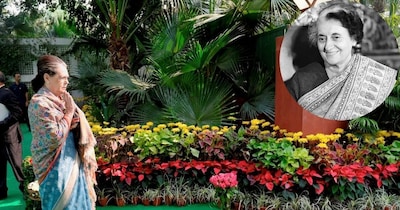 इंदिरा गांधी की पुण्यतिथि पर उनको श्रद्धांजलि देते सोनिया गांधी. फोटो- पीटीआई.