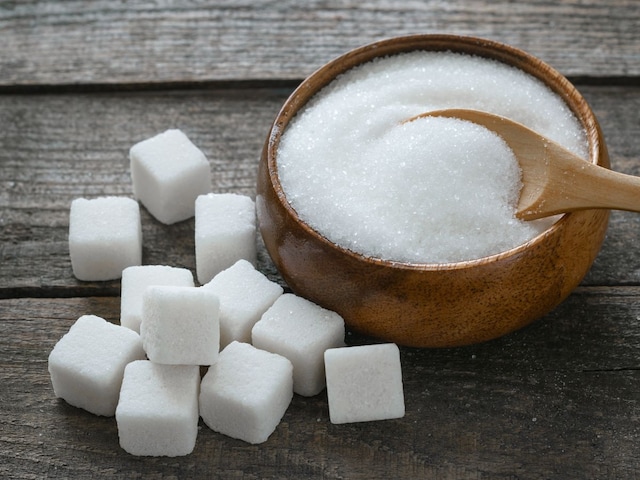 आपकी एक सोच से बढ़ रहा चीनी उद्योग पर संकट! महासंघ ने लगाई बचाने की गुहार