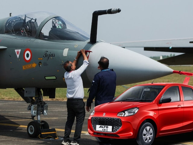 फाइटर जेट्स का ऑल्टो है ये लड़ाकू विमान, 200 जेट खरीद रहा भारत, कितना कारगर?