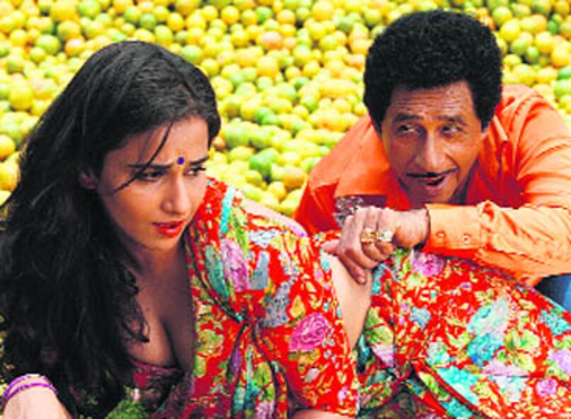 Vidya Balan, Vidya Balan Birthday, Vidya Balan 47th birthday, low budget film became blockbuster, the dirty picture unknown facts, how unlucky labeled heroin known as superstar, why Kangana Ranaut reject the dirty picture , the dirty picture b udget and collection, विद्या बालन, विद्या बालन का बर्थडे, विद्या बालन की फिल्म डर्टी पिक्चर, विद्या बालन ने जब 29 साल बड़े हीरो संग हसीना ने किया रोमांस, द डर्टी पिक्चर का कलेक्शन और बजट