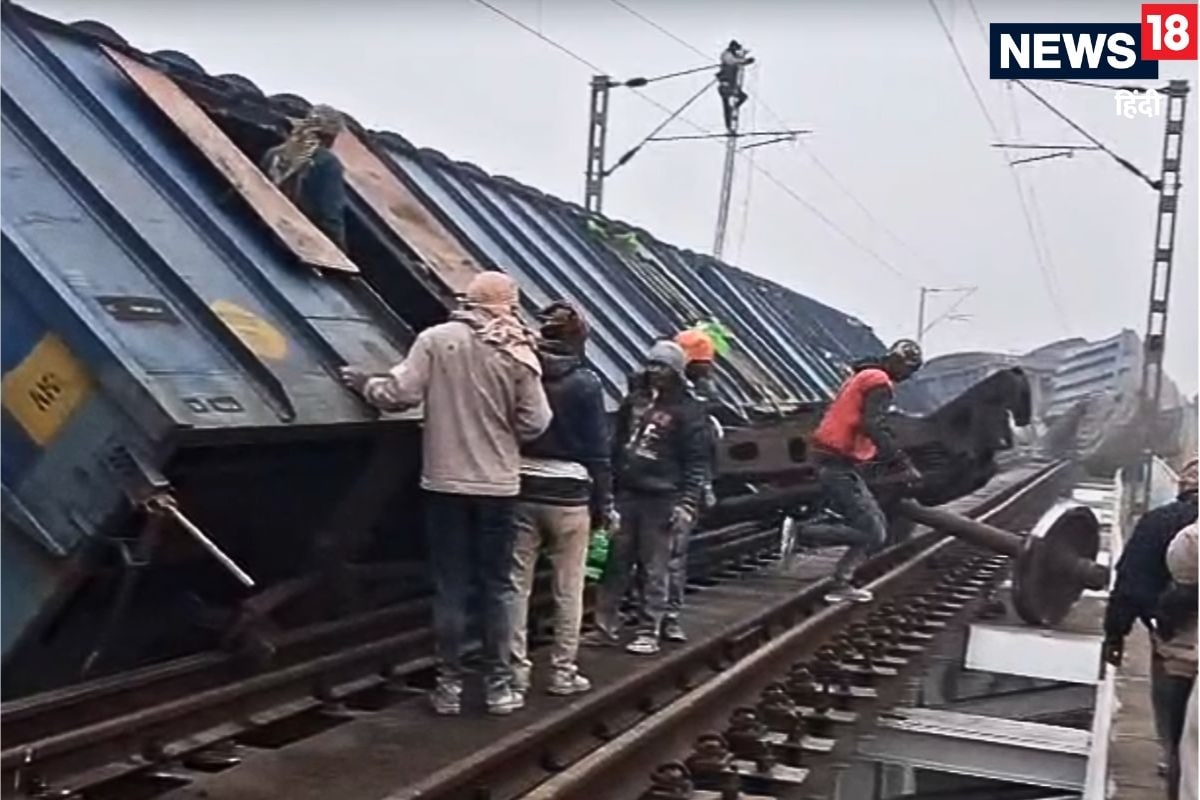पुल से गिरे मालगाड़ी के डिब्‍बे दिल्‍ली-पटना-हावड़ा रूट ठप ट्रेनें डायवर्ट