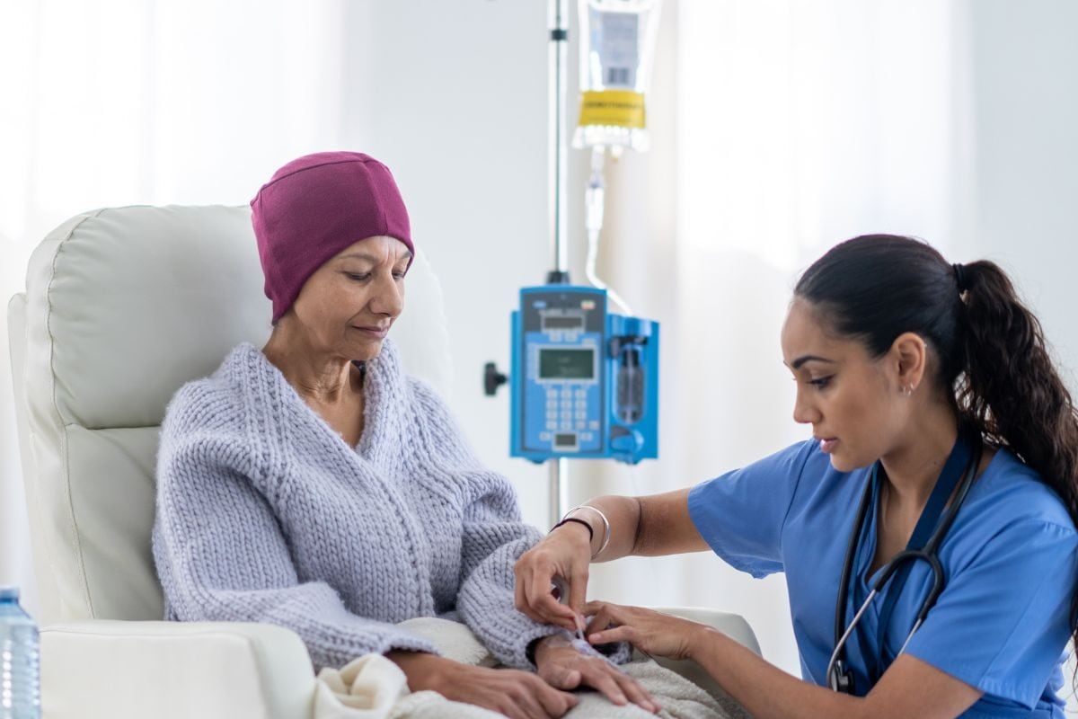 10 लाख तक फ्री इलाज अमीर-गरीब सभी को मिलेगी सुविधा जनवरी से होगी शुरुआत