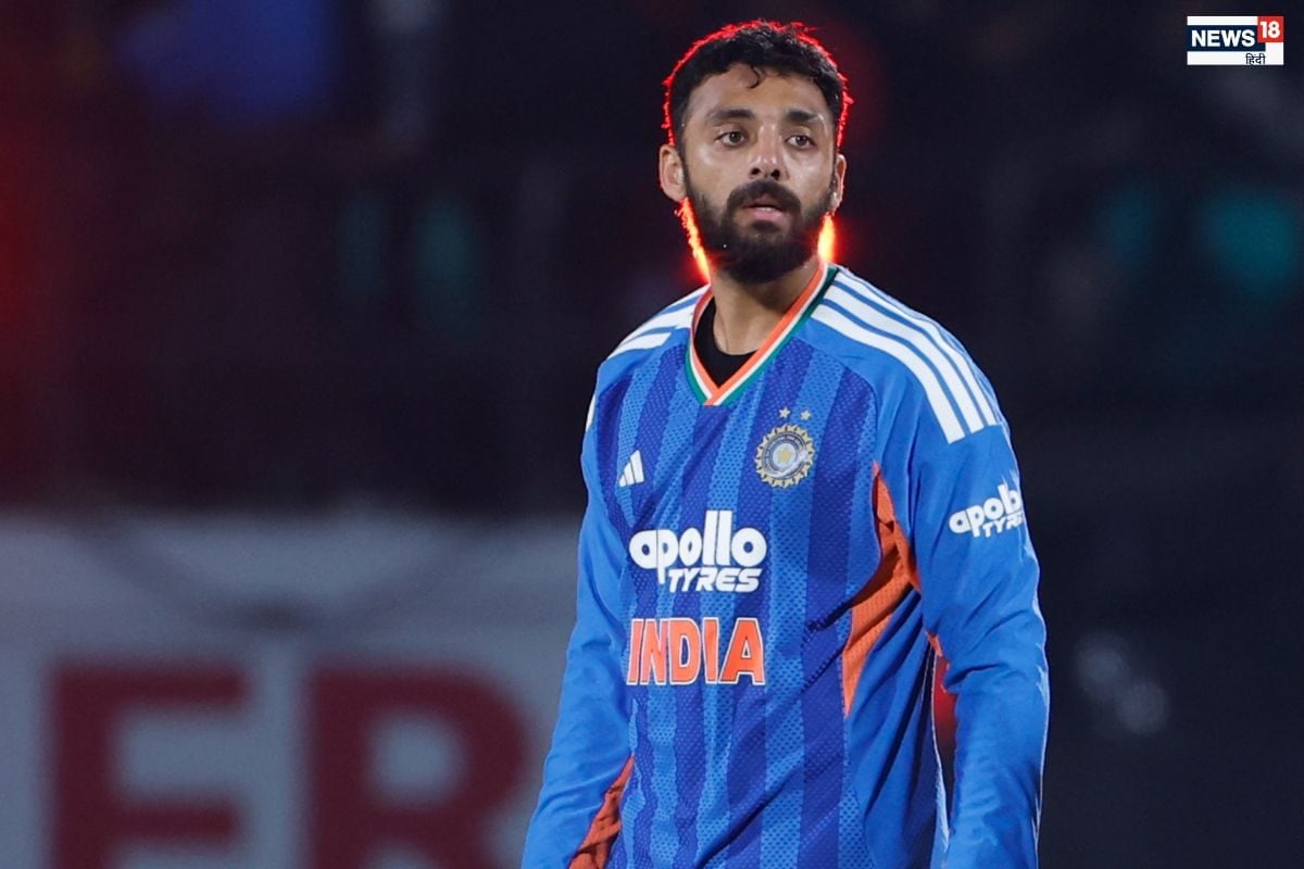 वरुण चक्रवर्ती का धमर्शाला में धमाल, इमरान ताहिर और राशिद खान को छोड़ा पीछे