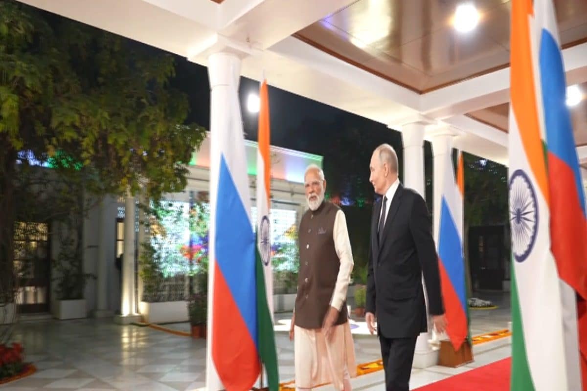 जब पुतिन का प्रधानमंत्री आवास में PM मोदी ने किया वेलकम दिखी गजब की बॉन्डिंग-VIDEO