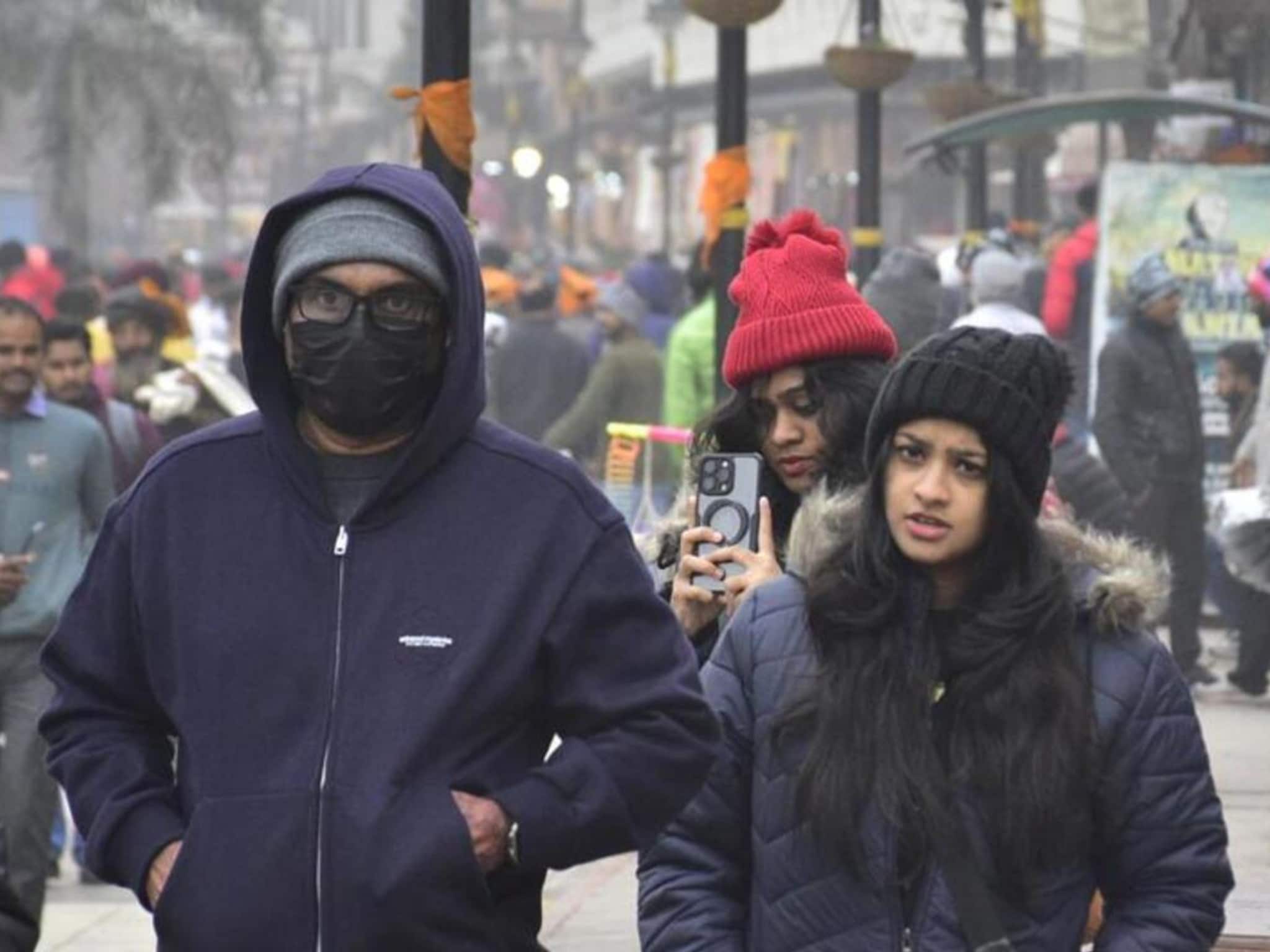 पंजाब से बिहार तक कोहरा IMD का शीतलहर अलर्ट दिल्लीवाले जान लें मौसम का हाल