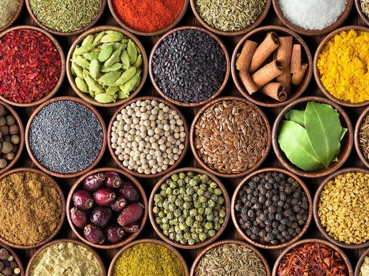 GK Quiz: जानते हैं किस मसाले को कहा जाता है ‘लाल सोना’?