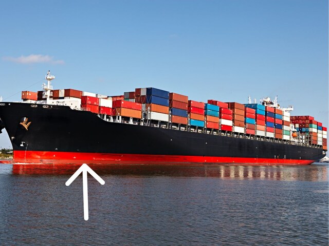 शिप का निचला हिस्सा लाल रंग का क्यों पेंट किया जाता है? मिल गया सही जवाब!