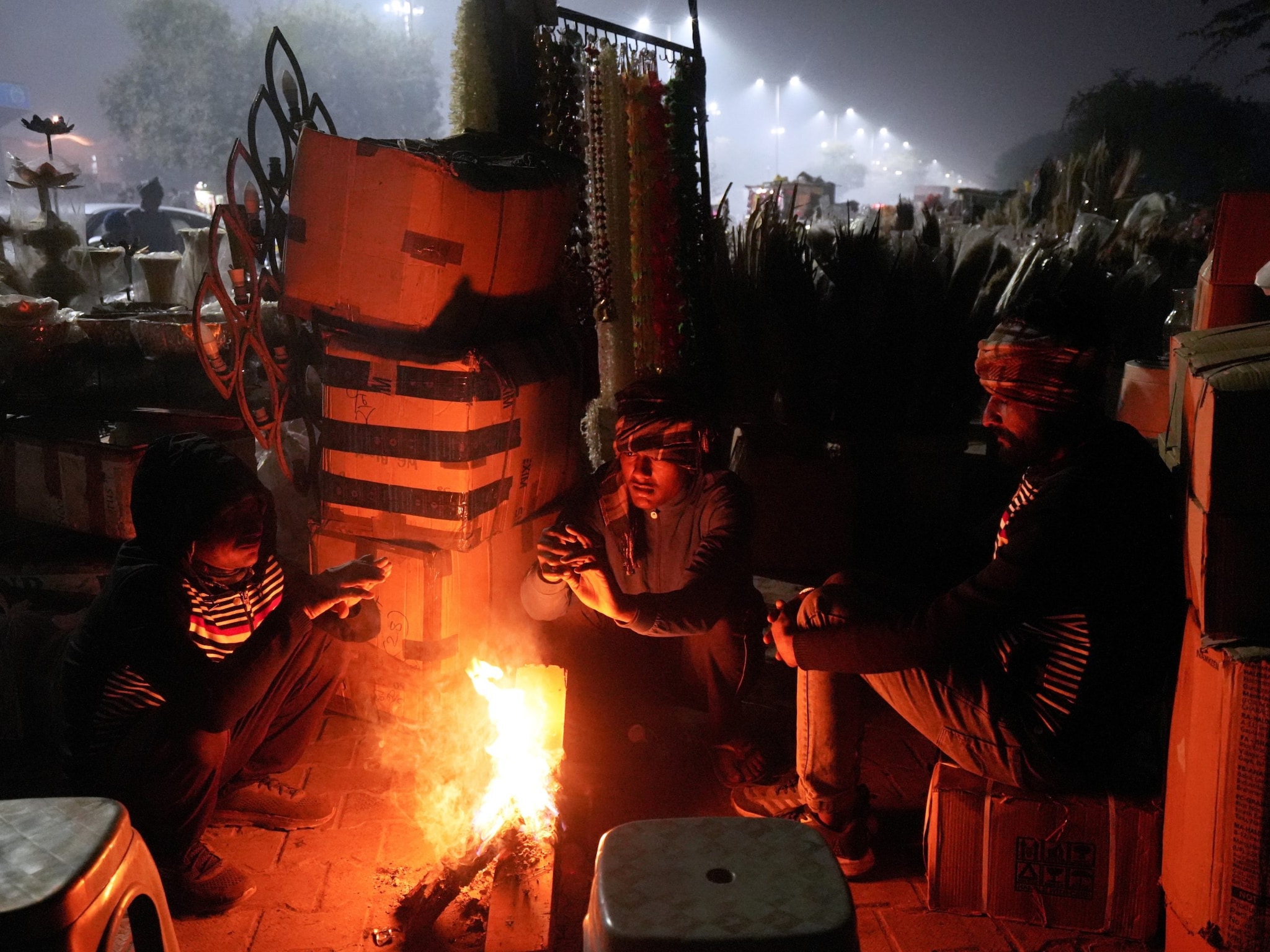 कोहरे-धुंध के बीच मौसम का अजब गेम IMD की आई चेतावनी दिल्ली के लिए बुरी खबर