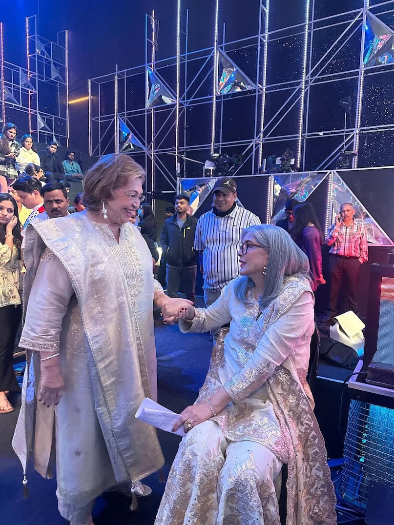 zeenat aman, zeenat aman photoshoot, zeenat aman family, zeenat aman movies, लेटेस्ट फोटोशूट zeenat aman, zeenat aman photoshoot, zeenat aman family, zeenat aman movies, लेटेस्ट फोटोशूट