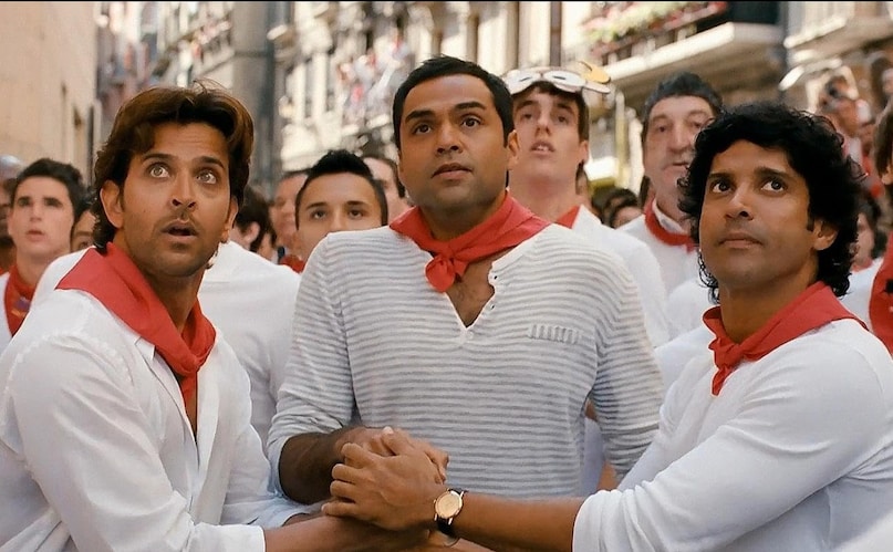 Madhuri dixit, Rekha, vinod Khanna, Amitabh Bachchan, shatrughan Sinha, Farhan Akhtar, Madhuri dixit vinod Khanna dayavan, Amitabh Bachchan shatrughan Sinha kala pathar, movie zindagi na milegi dobara, Bollywood controvery