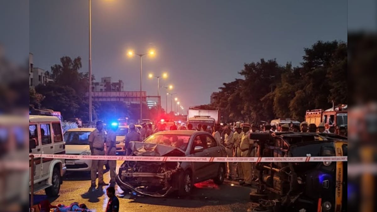 लोनावला के पास तीन कारों की टक्कर, 10 साल की बच्ची की मौत