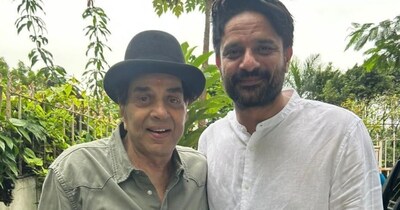 सिनेमाघरों में लगी हुई है धर्मेंद्र की आखिरी फिल्म.