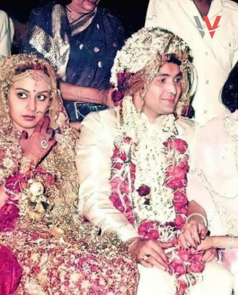 While many celebs celebrated the union and wished them happily ever after, young Raveena attended the wedding, but she wasn’t smiling at all. She was quite angry when she got to know about his marriage.