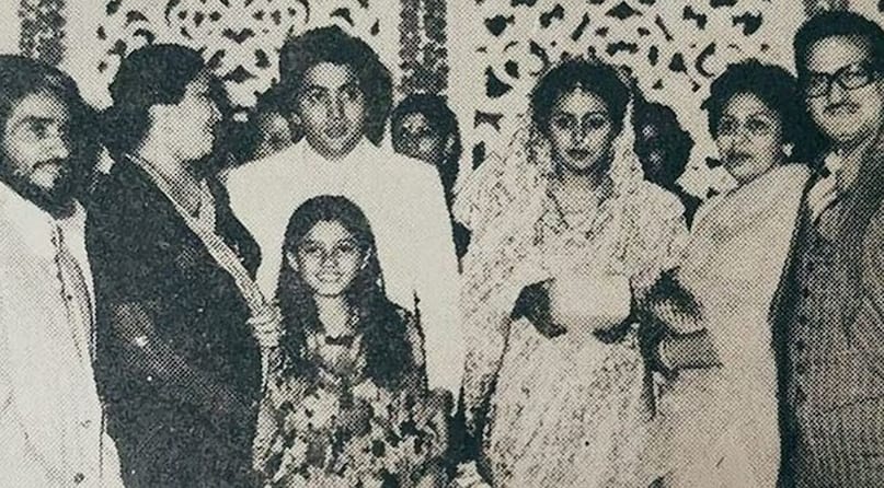 90s hit Actress had crush on Rishi Kapoor attend his wedding without simle broken heart Sulking Over Chocolate Boy