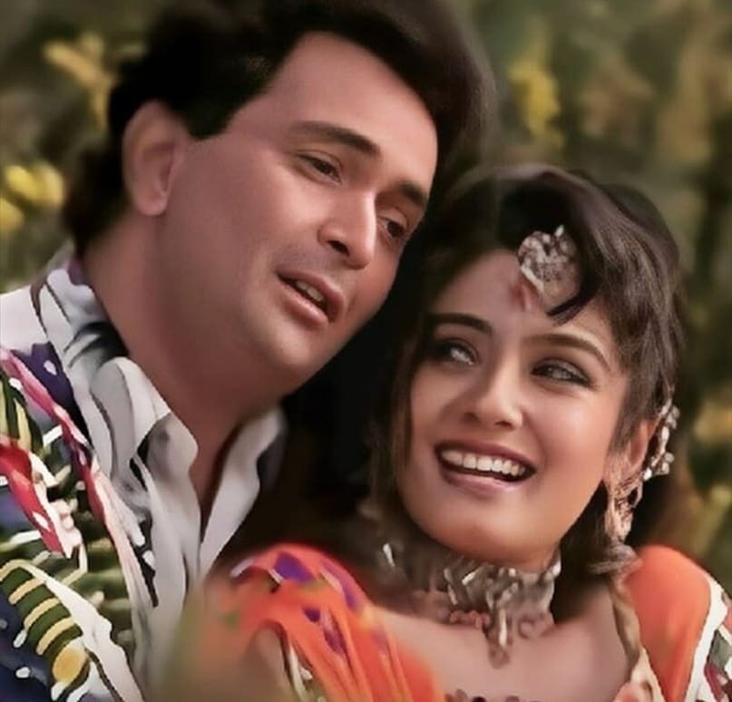 The romantic drama, directed by Jay Prakash, tells the story of an affluent young woman, Rashmi (played by Raveena Tandon), who falls in love with a talented singer, Sajjan (played by Armaan Kohli). The story explores themes of love, sacrifice, and societal pressure as Sajjan and Rashmi navigate the hurdles in their quest for happiness.