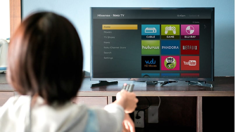 Smart TV: Today, smart TVs are not just TVs, they are computers connected to the Internet. Features like Netflix, YouTube, browsers, apps and voice assistants make them smarter, but they also make them easy targets for hackers. If your Smart TV is not secure, your privacy may be at risk.