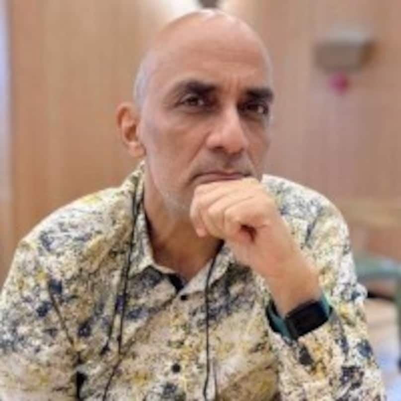 “The producer and or publisher should not claim credit for any writer singer etc as co-lyricist for adding one or two lines to the original lyrics; Like they’ve put original/additional music in the credits, they could have done it with the lyrics too,” he wrote. “The producer and or publisher should not claim credit for any writer singer etc as co-lyricist for adding one or two lines to the original lyrics; Like they’ve put original/additional music in the credits, they could have done it with the lyrics too,” he wrote.