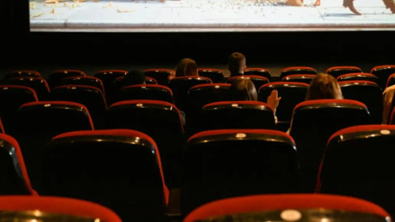 Noorie, Noorie movie, Farooq Sheikh, Poonam Dhillon, Khairu dog Noorie, Manmohan Krishna director, Yash Chopra producer, Bollywood 1979 films, नूरी, फारूक शेख, पूनम ढिल्लों