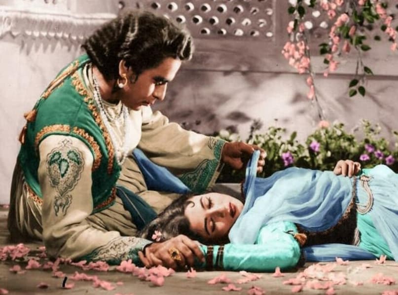 Mughal-e-Azam and a real-life turning point: While Mughal-e-Azam immortalised their on-screen chemistry, it also marked the decline of their relationship. Professional pressures began spilling into their personal lives. Tensions grew quietly but steadily between them. What followed would permanently change their future together. Mughal-e-Azam and a real-life turning point: While Mughal-e-Azam immortalised their on-screen chemistry, it also marked the decline of their relationship. Professional pressures began spilling into their personal lives. Tensions grew quietly but steadily between them. What followed would permanently change their future together.