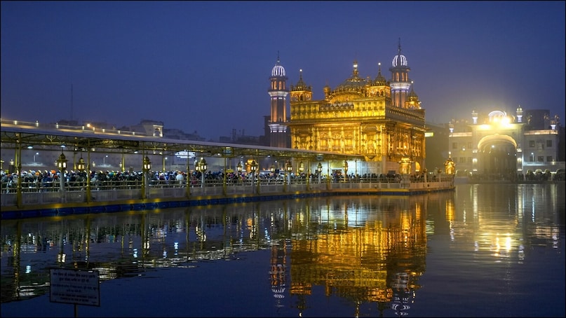 Amritsar, Punjab: A sequence was filmed in and around the Golden Temple. The location added weight to the film’s more reflective moments and is used with clear restraint. (File Photo) Amritsar, Punjab: A sequence was filmed in and around the Golden Temple. The location added weight to the film’s more reflective moments and is used with clear restraint. (File Photo)