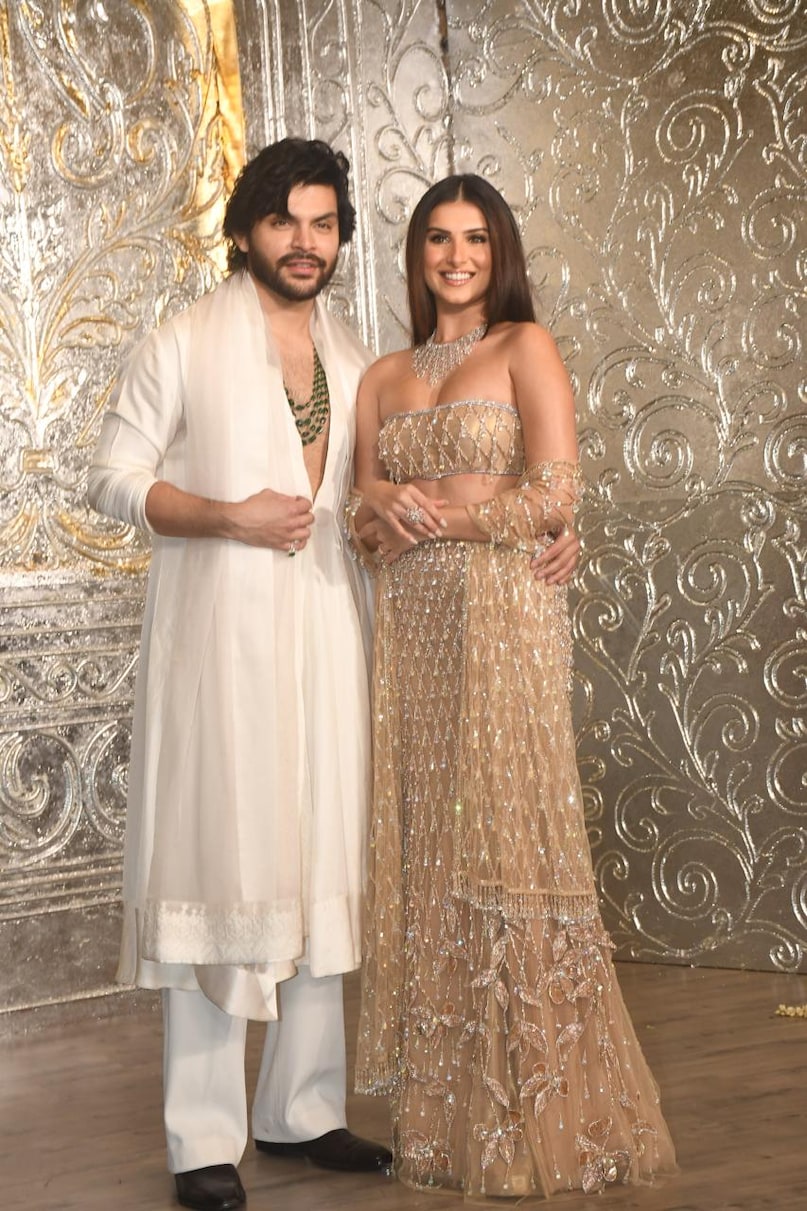 Bollywood’s love bird Tara Sutaria and Veer Pahariya turned heads at the event. Bollywood’s love bird Tara Sutaria and Veer Pahariya turned heads at the event.
