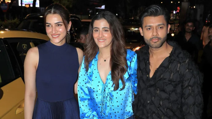 Kriti Sanon, Nupur Sanon, Stebin Ben Kriti Sanon, Nupur Sanon, Stebin Ben