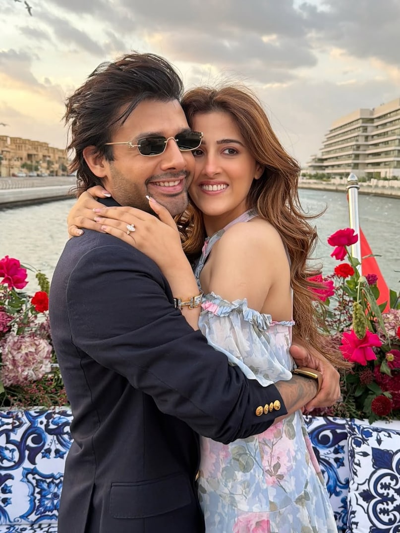 Nupur Sanon, Stebin Ben