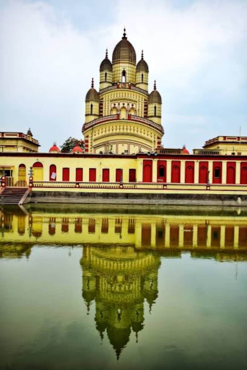 India is a land of grandeur, where history and architecture intertwine to create timeless legacies. Across the country, many cities boast magnificent forts, royal residences, and colonial-era mansions. Yet, one city in particular earned a title that reflects its abundance of majestic structures and its unique blend of cultural influences. Known for its regal charm and architectural splendor, this city has long fascinated travelers, historians, and lovers of heritage alike.