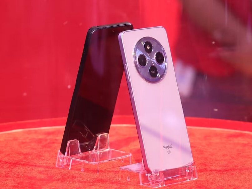 Redmi A4 5G মূল্য: Redmi ব্র্যান্ডের এই 5G ফোনটি Amazon Great Republic Day Sale-এ 8299 টাকায় বিক্রি হচ্ছে। অথবা লোকেরা 4 GB/64 GB ভেরিয়েন্ট পাবেন। ফোনটিতে রয়েছে 50MP ডুয়াল রিয়ার ক্যামেরা, 6.88 ইঞ্চি 120 Hz ডিসপ্লে, 18 ওয়াট ফাস্ট চার্জ সাপোর্ট, Snapdragon 4s জেনারেশন 2 প্রসেসর এবং 5160 mAh শক্তিশালী ব্যাটারি।