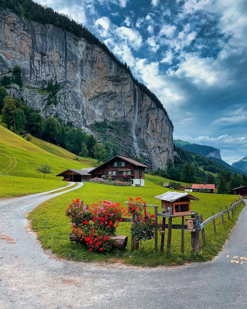 8 Valleys That Look Unreal During Spring 8 Valleys That Look Unreal During Spring