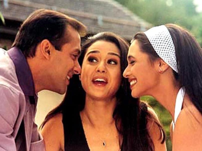 मधुबाला – चोरी चोरी चुपके चुपके (2001): इसमें प्रीति ने एक तेज-तर्रार, सड़कछाप सेक्स वर्कर का किरदार निभाया, जो सरोगेट मां बनती है. उन्होंने किरदार की शुरुआती बेबाकी और भावनात्मक बदलाव को बखूबी संतुलित किया. मधुबाला – चोरी चोरी चुपके चुपके (2001): इसमें प्रीति ने एक तेज-तर्रार, सड़कछाप सेक्स वर्कर का किरदार निभाया, जो सरोगेट मां बनती है. उन्होंने किरदार की शुरुआती बेबाकी और भावनात्मक बदलाव को बखूबी संतुलित किया.