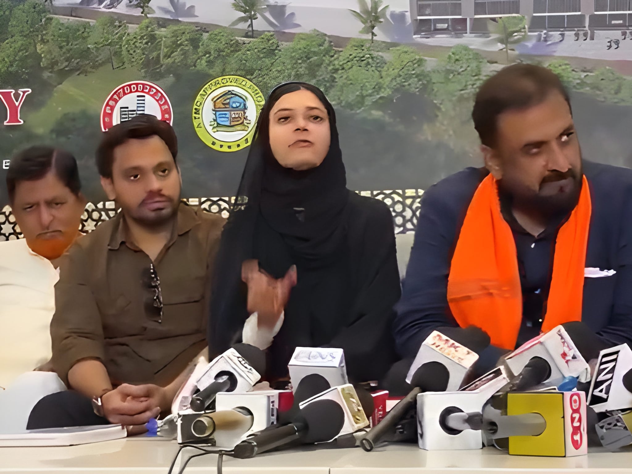 मुंबई ही नहीं पूरे देश को हरे रंग में… सहर शेख के समर्थन में AIMIM के इम्तियाज जलील छिड़ा सियासी संग्राम