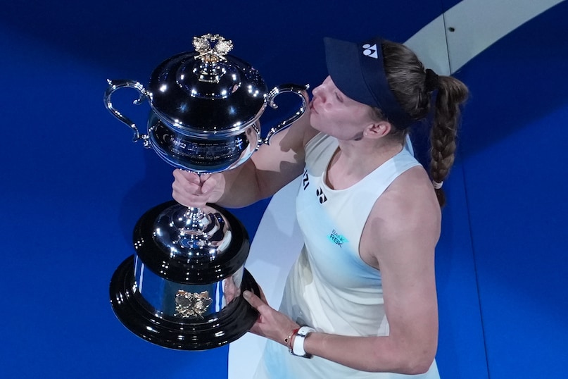 Elena Rybakina, Elena Rybakina wins Australian open, Elena Rybakina prize money, Elena Rybakina wins first time Australian open, Aryna Sabalenka, Elena Rybakina got 25 crore prize money Australian open, Elena Rybakina becomes Australian open champion, एलेना रायबाकिना , एलेना रायबाकिना प्राइज मनी, ऑस्ट्रेलियन ओपन चैंपियन एलिना रायबाकिना 