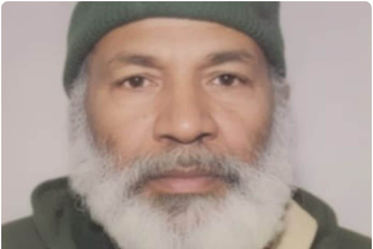 कश्मीर में अहमद शेख के घर पहुंची पुलिस राम मंदिर में नमाज पढ़ने की कोशिश करने वाले के बारे में क्या पता चला