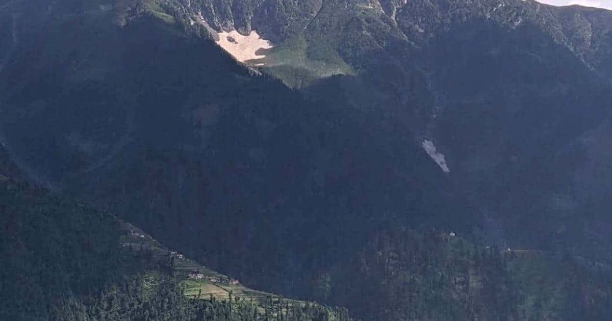 भद्रवाह: वो जगह जहां खाई में ग‍िरी आर्मी की गाड़ी, कहीं 'सफेद जहर' तो वजह नहीं