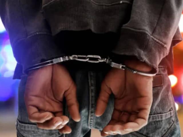 LPG बुकिंग बनी भेदिया, बीबी का हत्यारा पूर्व कैप्टन गिरफ्तार, 4 साल से फरार था