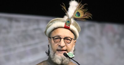 महाराष्ट्र निकाय चुनाव के नतीजों में असदुद्दीन ओवैसी की पार्टी AIMIM ने शानदार प्रदर्शन किया है.