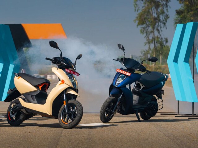 EV चलाने वालों की हो गई मौज! इस स्कूटर में मिलेगा कार जैसा क्रूज कंट्रोल